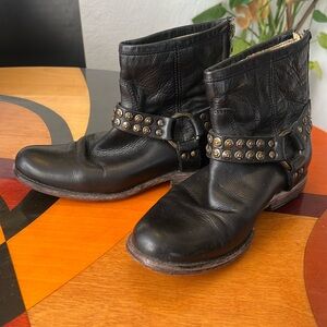 FRYE studded Phillip Harness Leather Boots High Ankle size 7 biker